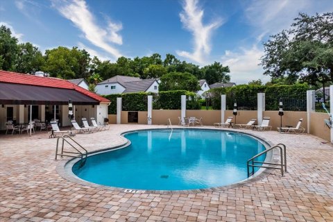 Condo in Lake Mary, Florida, 2 bedrooms № 2150297 - photo 17