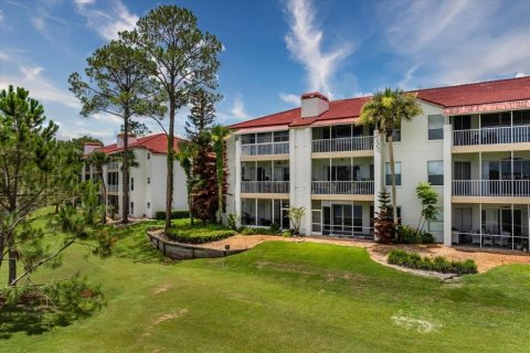 Condo in Lake Mary, Florida, 2 bedrooms № 2150297 - photo 2