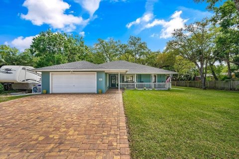 House in Vero Beach, Florida 3 bedrooms, 170.48 sq.m. № 1073699 - photo 1