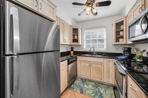 Adosado en alquiler en Saint Petersburg, Florida, 2 dormitorios, 97.83 m2 № 1843578 - foto 8