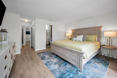 Adosado en alquiler en Saint Petersburg, Florida, 2 dormitorios, 97.83 m2 № 1843578 - foto 14
