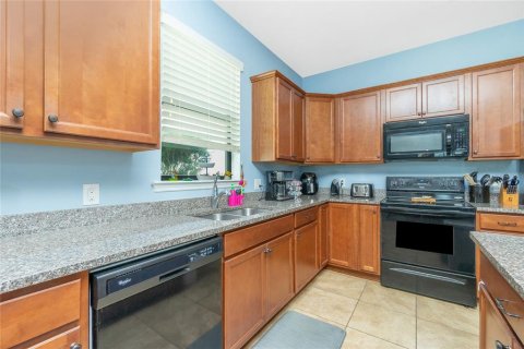 House in North Port, Florida 4 bedrooms, 181.62 sq.m. № 1526465 - photo 10