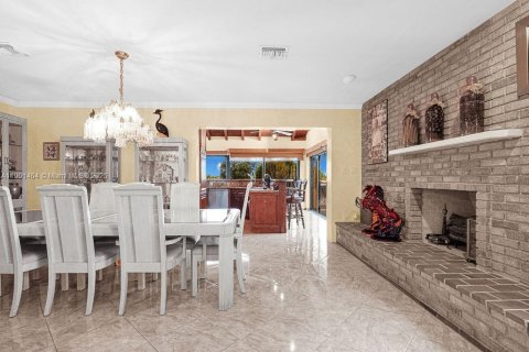 Купить виллу или дом в Майами, Флорида 6 спален, 394.46м2, № 1954647 - фото 7