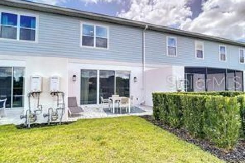 Townhouse in Four Corners, Florida 3 bedrooms, 158.31 sq.m. № 1677993 - photo 22