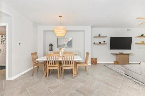 Condo in Venice, Florida, 3 bedrooms in WELLEN PARK  № 1563960 - photo 5