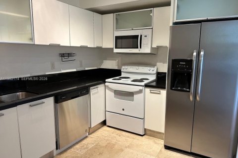 Apartment in Bay Harbor Islands, Florida 1 bedroom, 69.68 sq.m. № 2025120 - photo 12