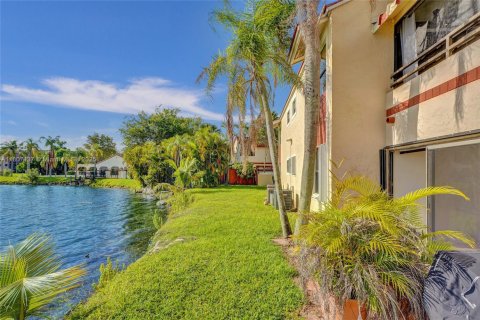 Condo in Miami, Florida, 2 bedrooms  № 1745859 - photo 30