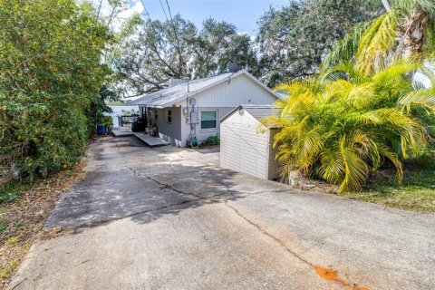 House in Babson Park, Florida 3 bedrooms, 169.83 sq.m. № 1544284 - photo 3