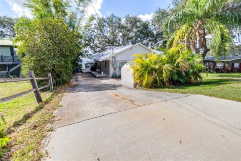 House in Babson Park, Florida 3 bedrooms, 169.83 sq.m. № 1544284 - photo 4