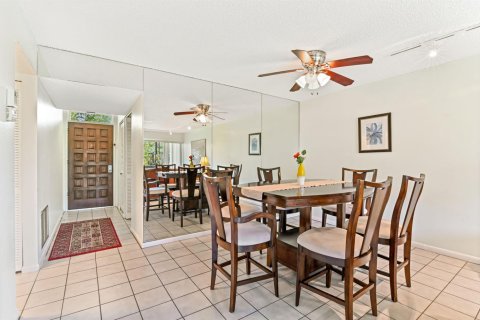 Condominio en alquiler en West Palm Beach, Florida, 2 dormitorios, 96.8 m2 № 2153665 - foto 5