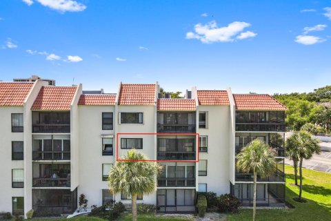 Condominio en alquiler en West Palm Beach, Florida, 2 dormitorios, 96.8 m2 № 2153665 - foto 3