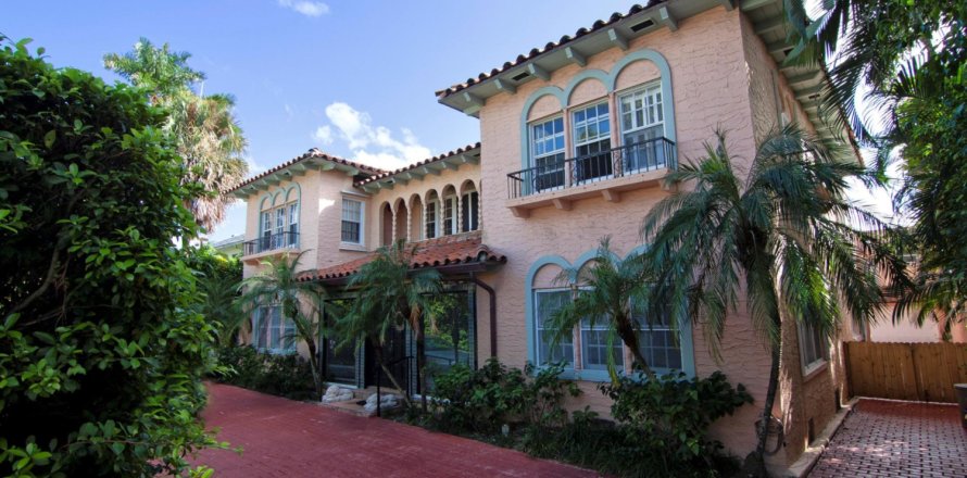 Casa en Palm Beach, Florida 5 dormitorios, 462 m2 № 1182549