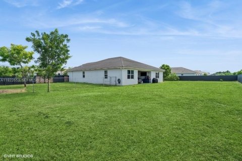 Casa en venta en Homestead, Florida, 4 dormitorios, 236.99 m2 № 1984255 - foto 5