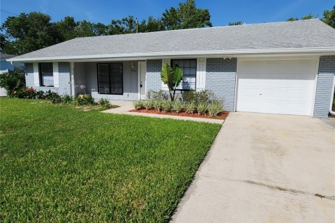 House in South Daytona, Florida 3 bedrooms, 115.57 sq.m. № 1784811 - photo 3