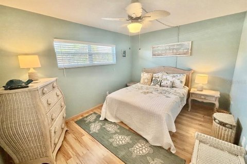 Condo in Sarasota, Florida, 2 bedrooms  № 1833077 - photo 10