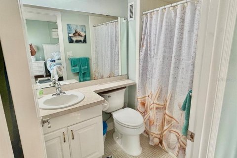 Condo in Sarasota, Florida, 2 bedrooms  № 1833077 - photo 11