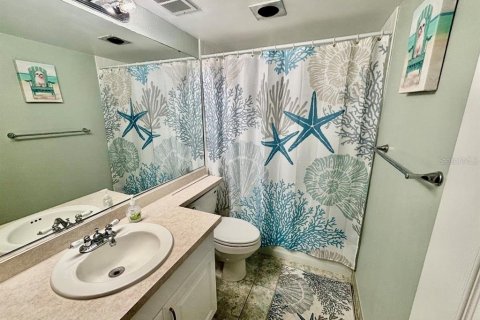 Condo in Sarasota, Florida, 2 bedrooms  № 1833077 - photo 9