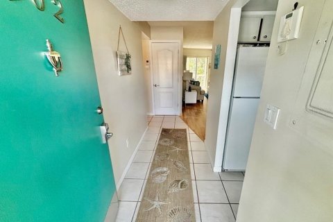 Condo in Sarasota, Florida, 2 bedrooms  № 1833077 - photo 3