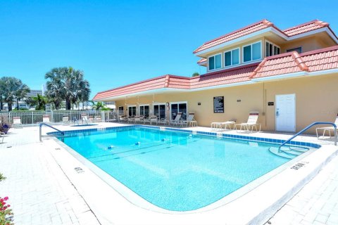 Condo in Sarasota, Florida, 2 bedrooms  № 1833077 - photo 27
