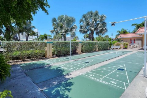 Condo in Sarasota, Florida, 2 bedrooms  № 1833077 - photo 28