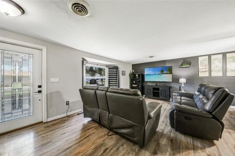 Villa ou maison à vendre à Venice, Floride: 2 chambres, 128.86 m2 № 1915624 - photo 9