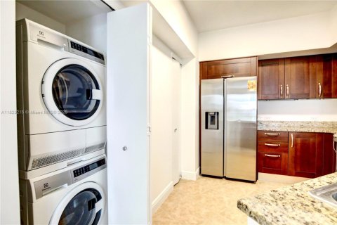 Купить кондоминиум в Авентура, Флорида 2 спальни, 122.63м2, № 1943400 - фото 5