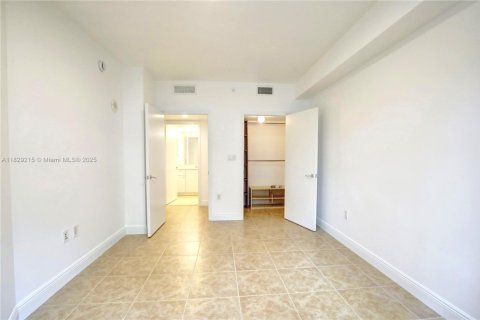 Купить кондоминиум в Авентура, Флорида 2 спальни, 122.63м2, № 1943400 - фото 7