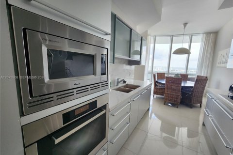 Condominio en alquiler en Sunny Isles Beach, Florida, 2 dormitorios, 119.75 m2 № 2257786 - foto 8