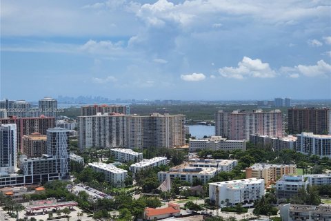 Condominio en alquiler en Sunny Isles Beach, Florida, 2 dormitorios, 119.75 m2 № 2257786 - foto 19