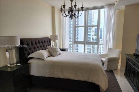 Condominio en alquiler en Sunny Isles Beach, Florida, 2 dormitorios, 119.75 m2 № 2257786 - foto 13