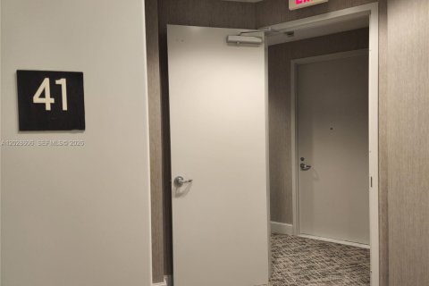 Condominio en alquiler en Sunny Isles Beach, Florida, 2 dormitorios, 119.75 m2 № 2257786 - foto 21