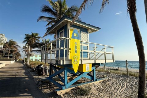 Terrain à vendre à Hollywood, Floride № 1999173 - photo 6