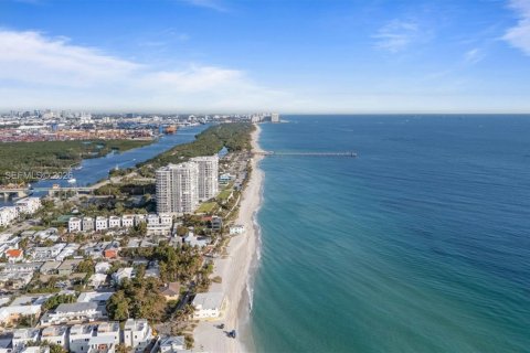 Terrain à vendre à Hollywood, Floride № 1999173 - photo 16