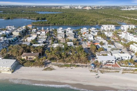 Terrain à vendre à Hollywood, Floride № 1999173 - photo 2