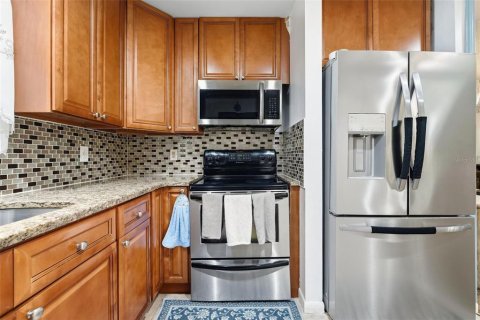 Villa ou maison à vendre à Kissimmee, Floride: 4 chambres, 179.3 m2 № 2396453 - photo 22