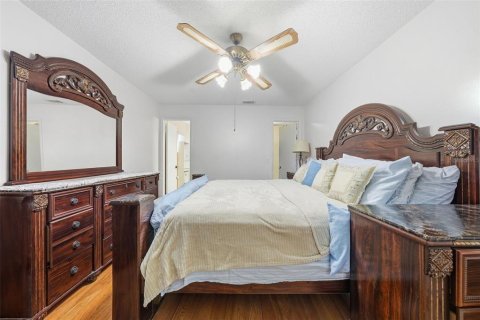 Villa ou maison à vendre à Kissimmee, Floride: 4 chambres, 179.3 m2 № 2396453 - photo 29