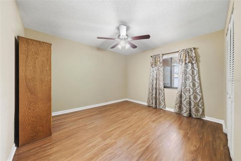 Villa ou maison à vendre à Kissimmee, Floride: 4 chambres, 179.3 m2 № 2396453 - photo 25