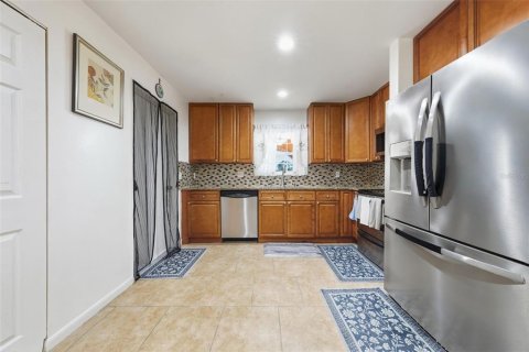 Villa ou maison à vendre à Kissimmee, Floride: 4 chambres, 179.3 m2 № 2396453 - photo 7