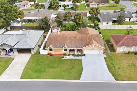 Villa ou maison à vendre à Kissimmee, Floride: 4 chambres, 179.3 m2 № 2396453 - photo 2
