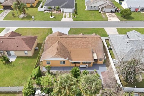Villa ou maison à vendre à Kissimmee, Floride: 4 chambres, 179.3 m2 № 2396453 - photo 14