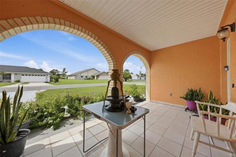 Villa ou maison à vendre à Kissimmee, Floride: 4 chambres, 179.3 m2 № 2396453 - photo 12