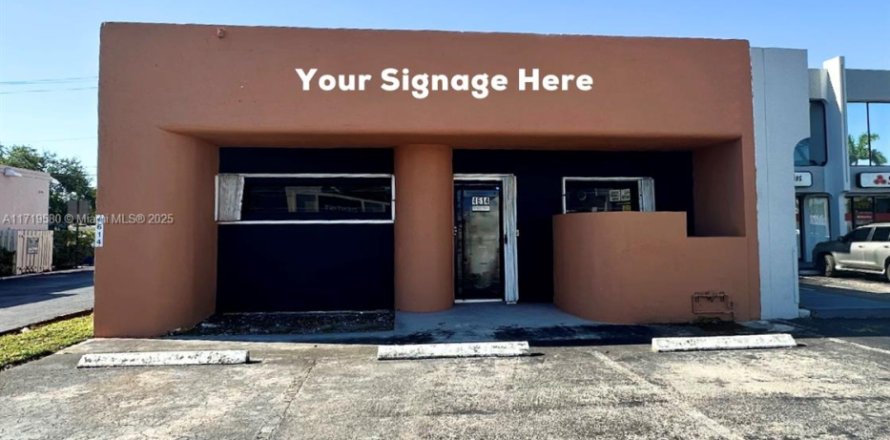 Commercial property in Hollywood, Florida № 1864063