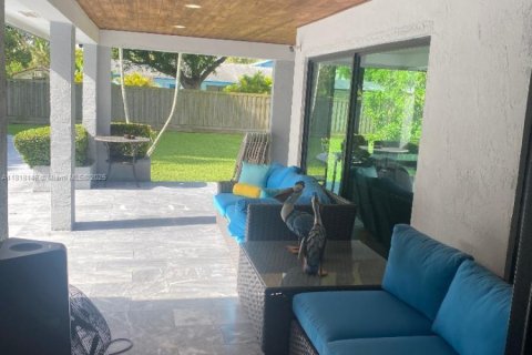 Villa ou maison à vendre à Miami, Floride: 3 chambres, 220.36 m2 № 1977267 - photo 11