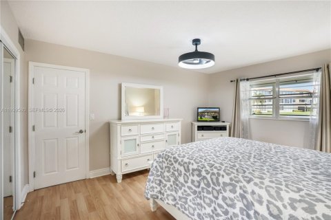 Condominio en venta en Lauderdale Lakes, Florida, 1 dormitorio, 63.55 m2 № 2152668 - foto 13