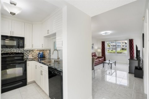 Condominio en venta en Lauderdale Lakes, Florida, 1 dormitorio, 63.55 m2 № 2152668 - foto 9