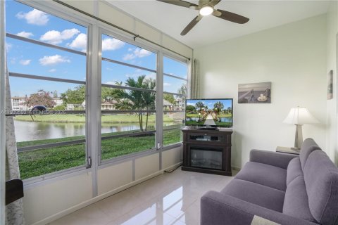 Condominio en venta en Lauderdale Lakes, Florida, 1 dormitorio, 63.55 m2 № 2152668 - foto 18