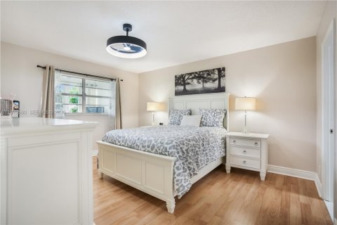 Condominio en venta en Lauderdale Lakes, Florida, 1 dormitorio, 63.55 m2 № 2152668 - foto 12