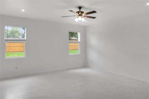 Villa ou maison à vendre à Orlando, Floride: 3 chambres, 188.22 m2 № 2225157 - photo 12
