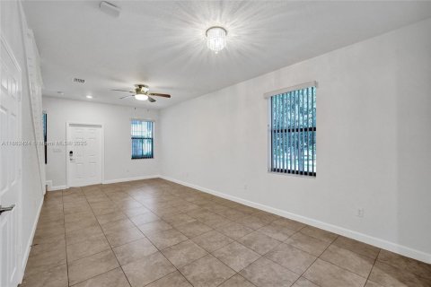 Townhouse in Fort Lauderdale, Florida 3 bedrooms, 142.98 sq.m. № 1890137 - photo 13