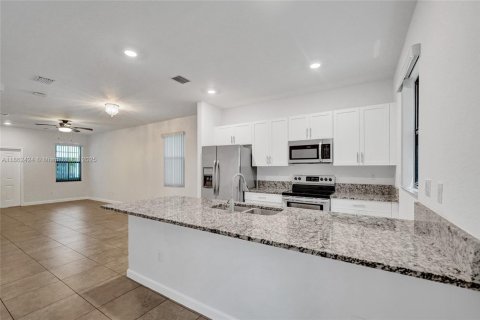 Townhouse in Fort Lauderdale, Florida 3 bedrooms, 142.98 sq.m. № 1890137 - photo 26